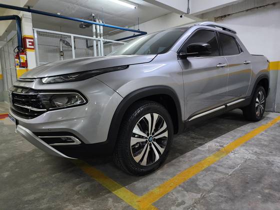 FIAT TORO 2.0 16V TURBO DIESEL VOLCANO 4WD AT9 FIAT TORO 2.0 16V TURBO DIESEL VOLCANO 4WD AT9